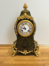 Französische Pendule um 1860 – Boulle-Technik, vergoldete Bronze, 8-Tage-Werk