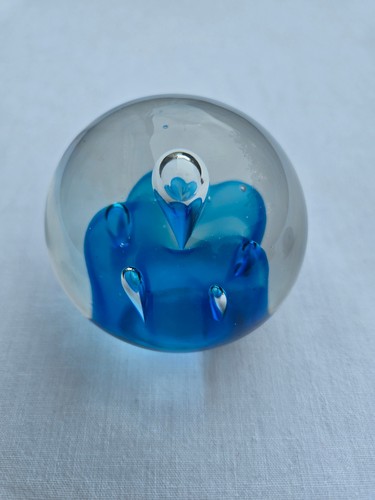 Glaskugel blau mit