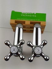 The Bath Co Waschbecken Säulenarmaturen Chrom ein Satz Waschmaschine fehlt guter Zustand