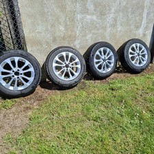 Winterreifen auf Allu Felgen  215/60/R17  96H  Michelin Alpin  4 Stück