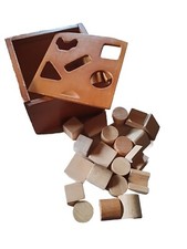 Steckbox Steckwürfel Steckspiel Formen-Sortier-Spiel Box Holz Motorik 5 Motive 