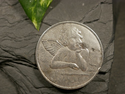 Silberfarbener medaille - silberfarbener,
