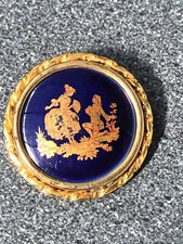 Limoges Antike  Porzellan Brosche Handarbeit