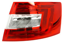 Rücklicht Heckleuchte Rückleuchte Rechts für SKODA OCTAVIA 5E 2013-2017