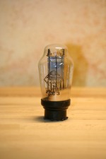 KC3 TELEFUNKEN RÖHRE <>