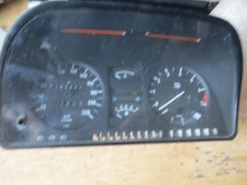 BMW E28 TEILE Kombiinstrument Drehzahlmesser Benzinanzeige  1380432 / 1377506