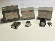 4 St. Häfele Drehstangenschloss mit Knaufzylinder und Schlüssel schwarz