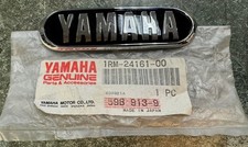 1986-94 Yamaha Virago XV700-1100 OEM Kraftstofftank Emblem 1RM-24161-00