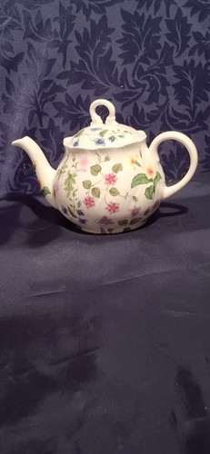 Queen country meadow fine - "country,