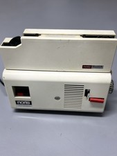 Weißer Projektor aus