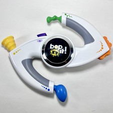 Bop It XT Extreme Handheld