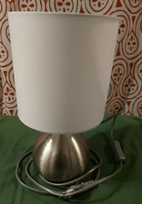 Kleine Tischlampe von EDI Light - Austria - mit Lampenschirm - Metallfuß