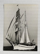 Eye Of The Wind Ship