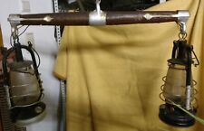 Antikes Ochsengeschirr mit 2 elektrifizierten Petroleum Lampen Modell Feuerhand 