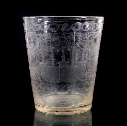 Becher mit sonnenblumen - becher,