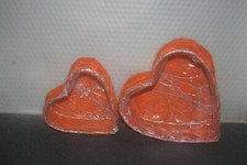Behälter in Herzform in zwei verschiedenen Größen, Farbe orange