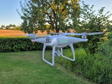 Drohne DJI Phantom 4, von