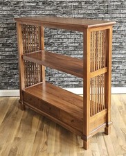 Regal Braun Klein Teak