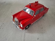 Mercedes-Benz 180 Ponton (W120), 1955, Feuerwehr, rot, 1:18, Revell