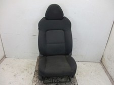 Sitz vorne rechts Stoff