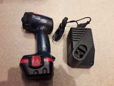 Bosch Akku-Leuchte GLi 12 V mit Akku 12 V 2,0  Ah (O-Pack-Akku) + AL 60 DV 1419
