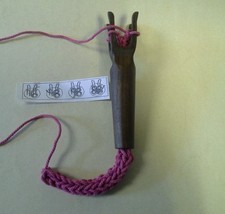 Strickgabel Nussbaum Edelholz