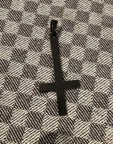 Anhänger umgedrehtes kreuz - anhänger,