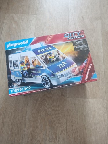 PLAYMOBIL