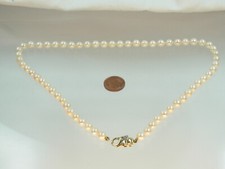 Schöne Zuchtperlen Kette mit