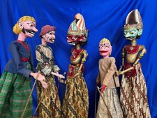5 Wayang Golek - Stabpuppen