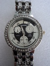 Elegante, Modern, massive XXL Damenuhr der Marke " TWINS " mit Straß-Lünette