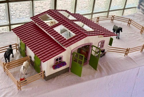 Schleich farm world - schleich,