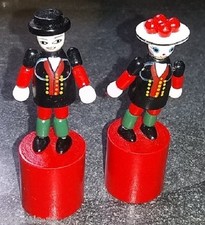 2x Wackelfigur Drückfiguren