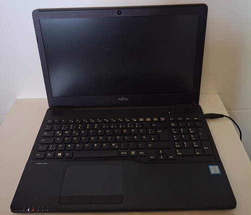 Fujitsu siemens lifebook a556 - fujitsu-siemens,