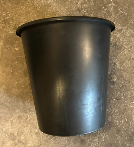 Schwarzer papierkorb - schwarzer,