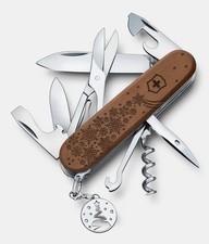 Climber Wood Winter Magic