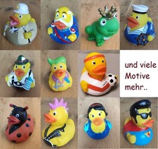 Lustige Badeenten in vielen