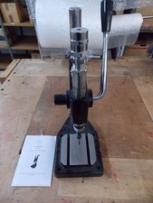 Nietpresse / Stanze /