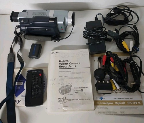 Sony dcr trv725e pal digital - digital, 8