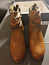 Ein paar Tom Tailor Stiefelette braun  größe 36,ungetragenim Original Karton