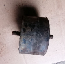 1 x bearing engine mount