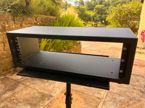 Schwarzes gerades 19 - he, 19"