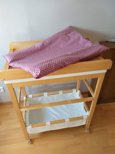 Wickeltisch mit badewanne - wickeltisch,