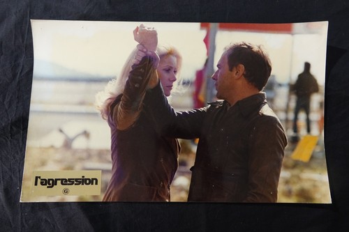 Aggression tritignant neues - l'aggression,