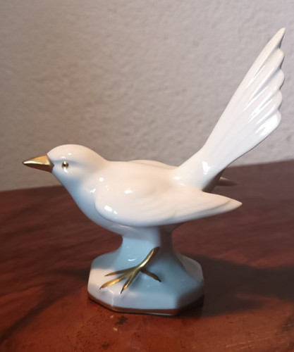 Weißer porzellan vogel mit - vogel,