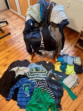 großes Bekleidungspacket Junge 110/116 Pullover T-Shirts usw