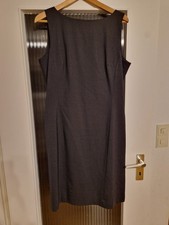 Etuikleid Rückenausschnitt