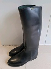 Aigle schwarze lange