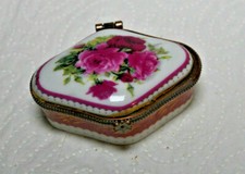 Porzellan Pillendose -  Rosen