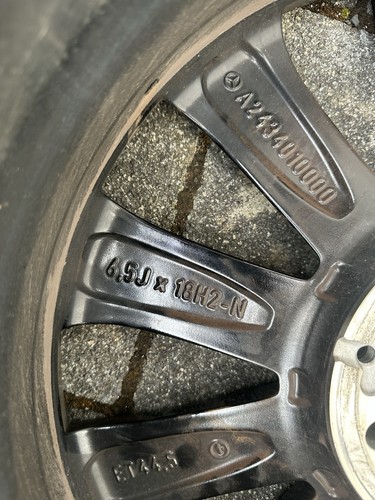 Original mercedes eqb - original,